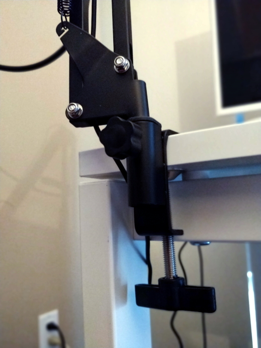 Microphone scissor arm stand